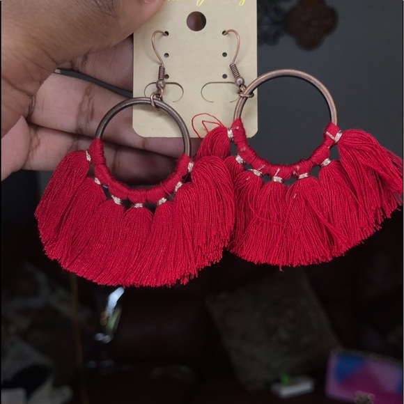 Fringe Set - Picture 3 of 4